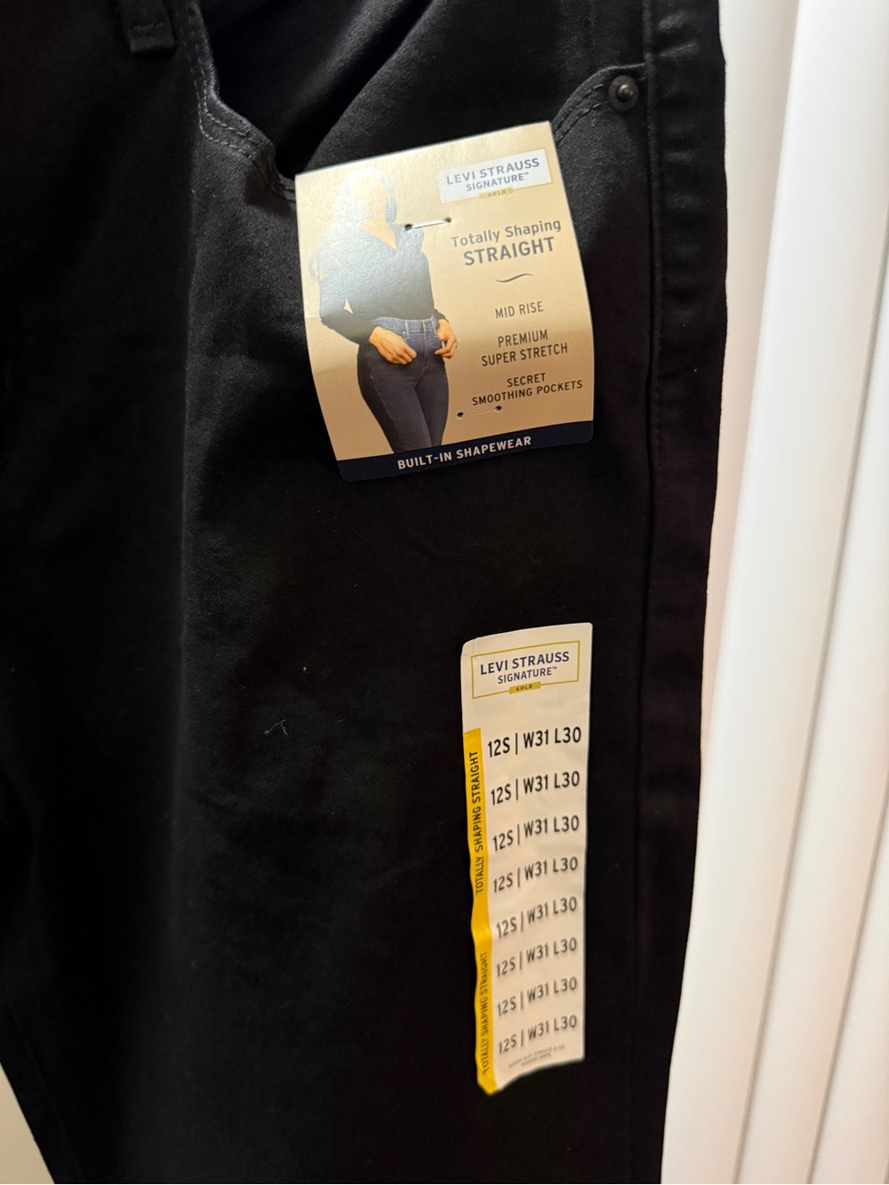 Levi Strauss Signature Gold Totally Shaping Straight Jeans Size 12 Short - Picture 5 of 10